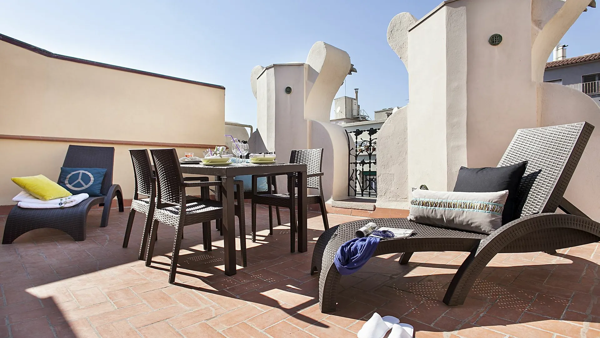 Rambla Attic Paris Apartment Barcelona Spain