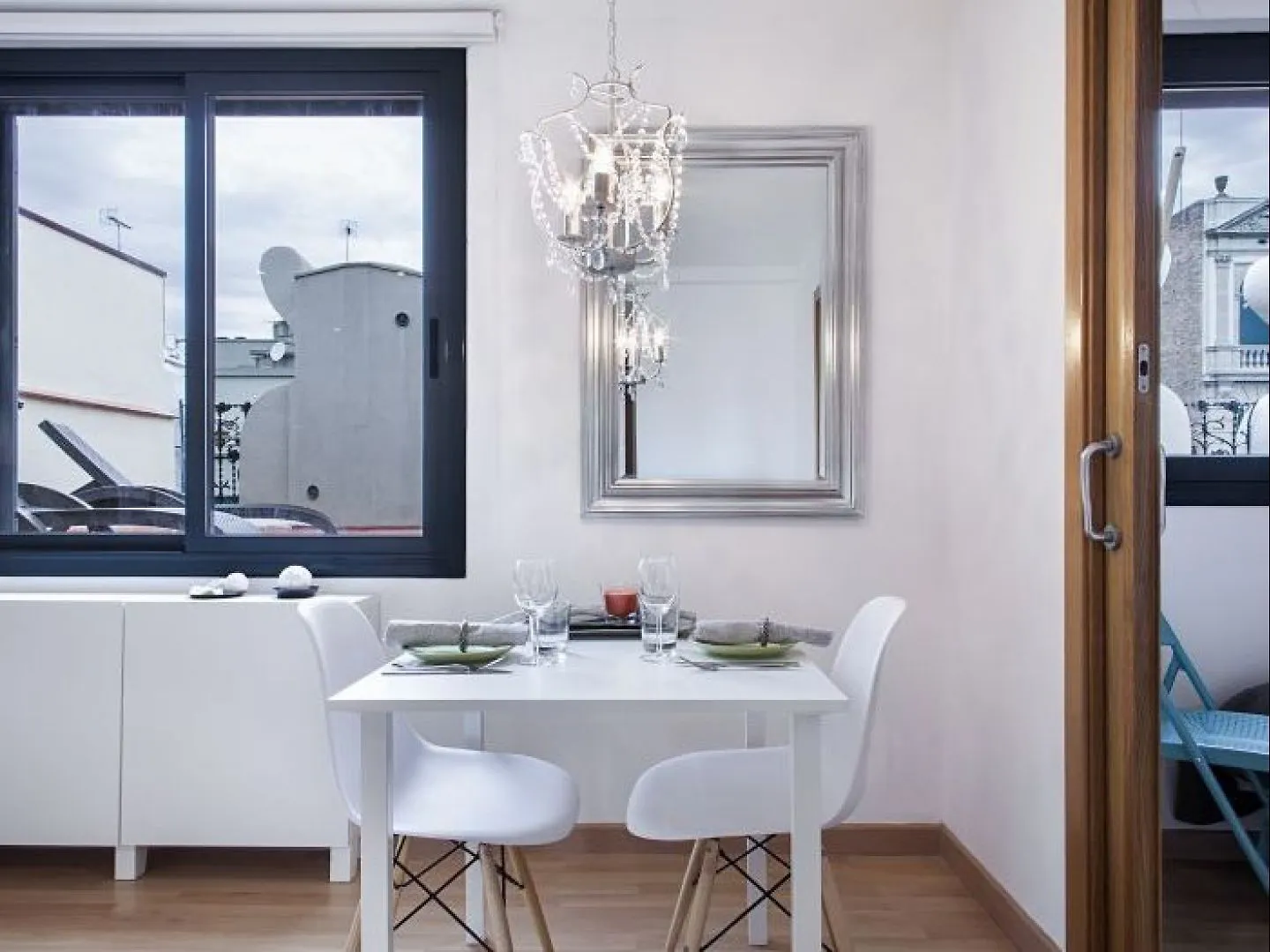 Rambla Attic Paris Apartment Barcelona
